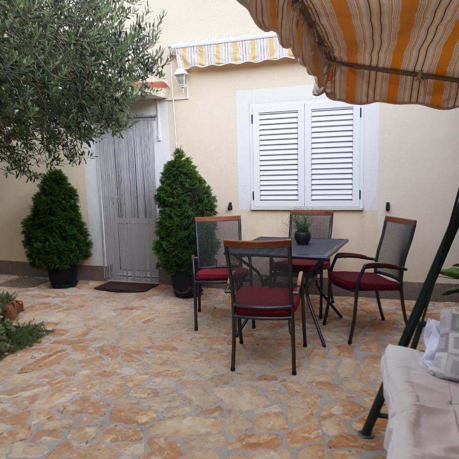 Apartment Mira Trogir Bagian luar foto