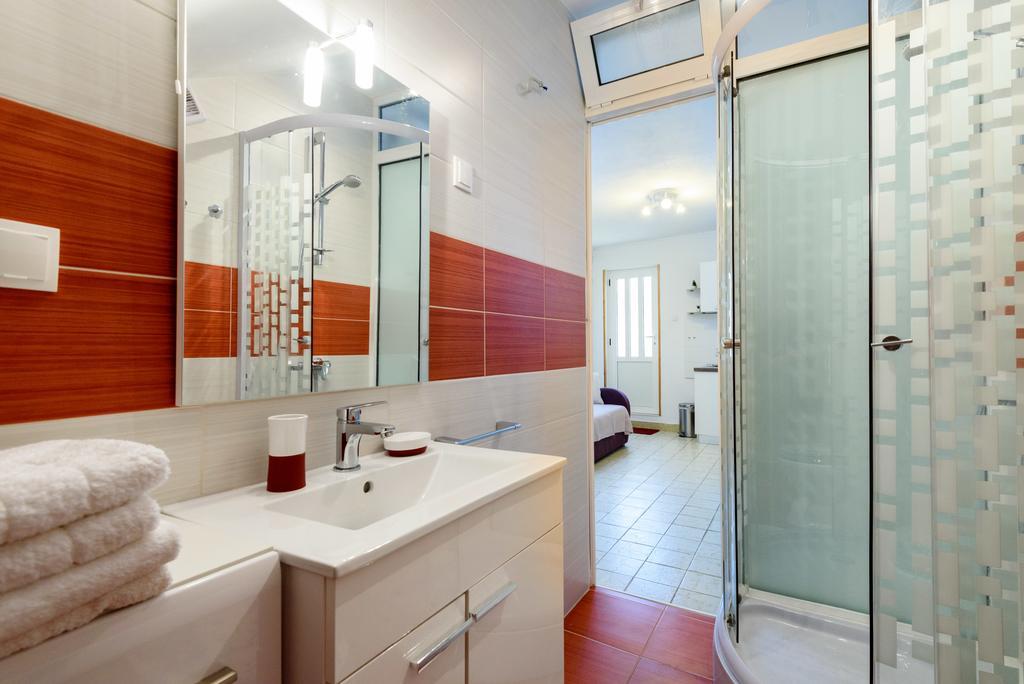 Apartment Mira Trogir Bagian luar foto